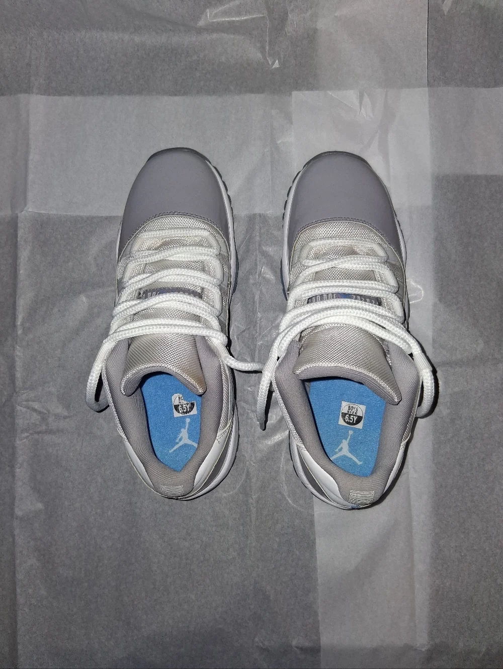 Jordan 11 Retro Low Cement Grey Sneakers, Women 8